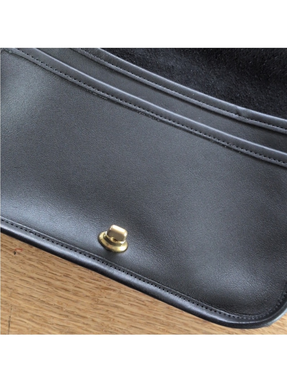 Vintage Coach Penny Pocket Crossbody Purse with Gold Turnlock - Picture 6 of 14